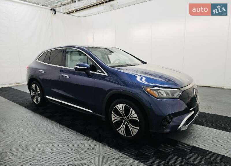 Mercedes-Benz EQE SUV 2023