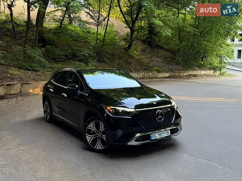 Mercedes-Benz EQE SUV