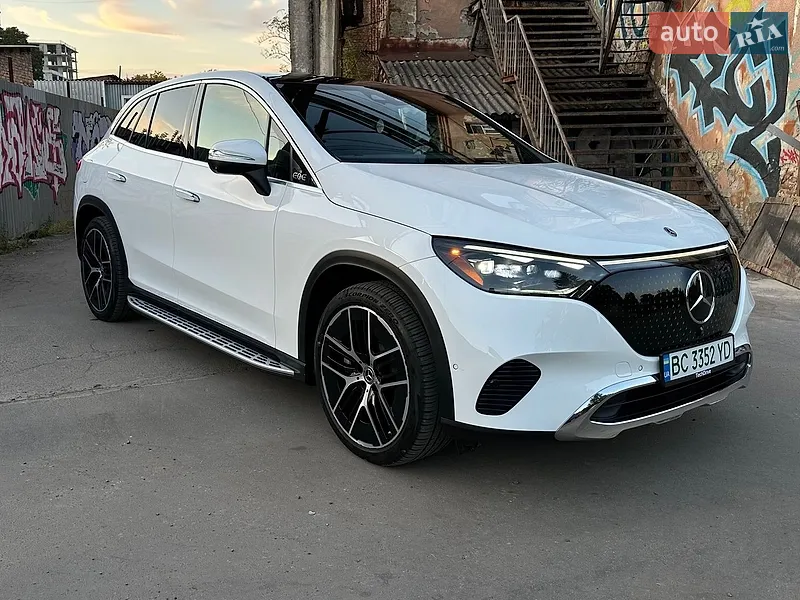 Mercedes-Benz EQE SUV