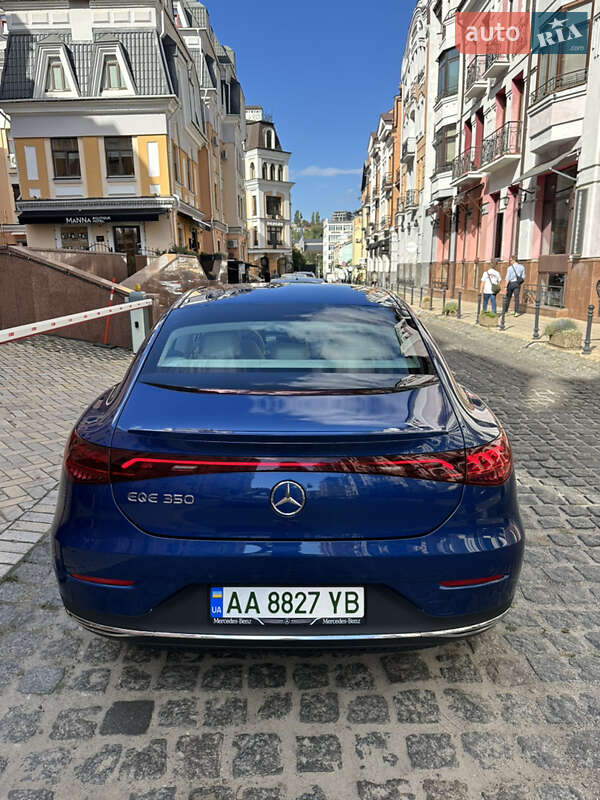 Седан Mercedes-Benz EQE 2022 в Киеве