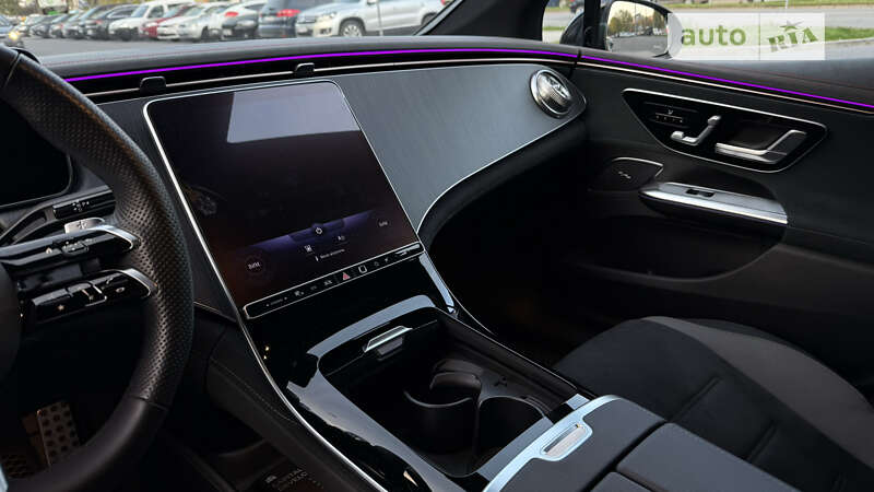 Седан Mercedes-Benz EQE 2022 в Стрые