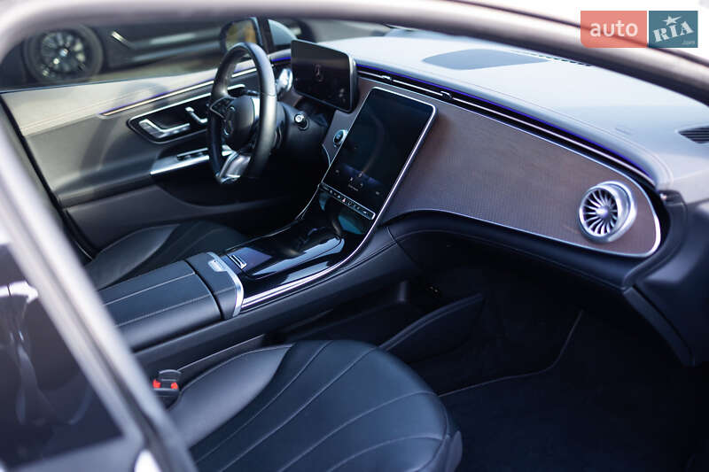 Седан Mercedes-Benz EQE 2022 в Тернополі