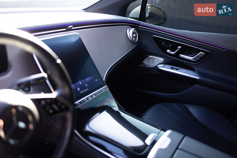 Седан Mercedes-Benz EQE 2022 в Тернополі