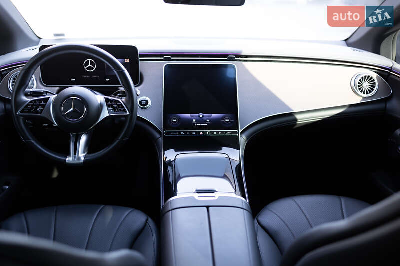 Седан Mercedes-Benz EQE 2022 в Тернополі