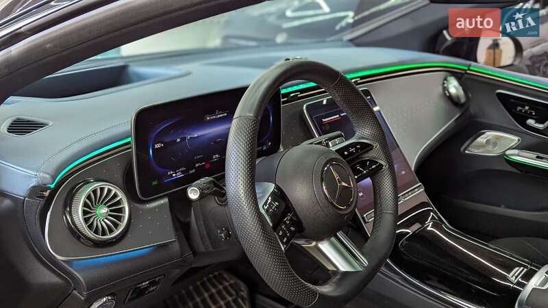 Седан Mercedes-Benz EQE 2022 в Киеве