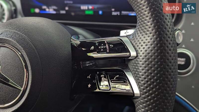 Седан Mercedes-Benz EQE 2022 в Киеве