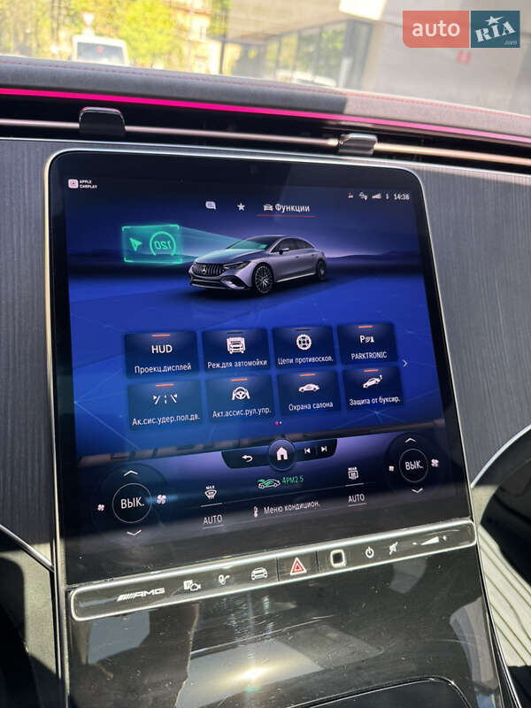 Седан Mercedes-Benz EQE 2022 в Львове