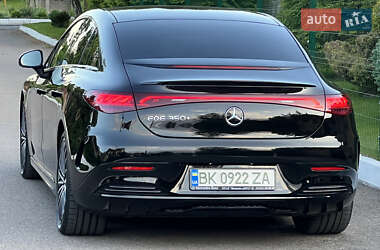 Седан Mercedes-Benz EQE 2023 в 
