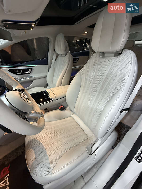 Седан Mercedes-Benz EQE 2023 в Одесі
