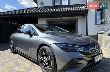 Седан Mercedes-Benz EQE 2022 в Рівному