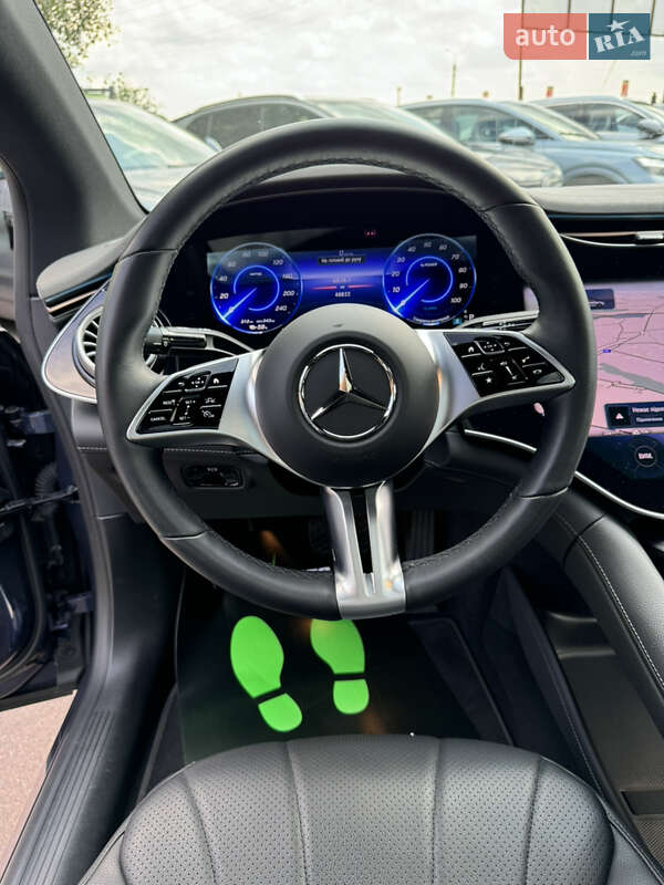 Седан Mercedes-Benz EQE 2023 в Києві