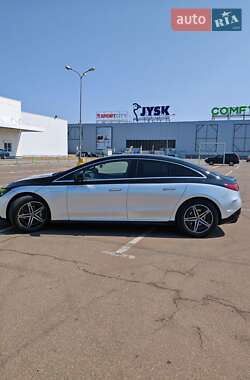 Седан Mercedes-Benz EQE 2022 в 
