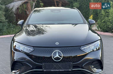 Седан Mercedes-Benz EQE 2022 в Дубні