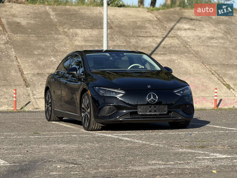 Седан Mercedes-Benz EQE 2022 в Києві