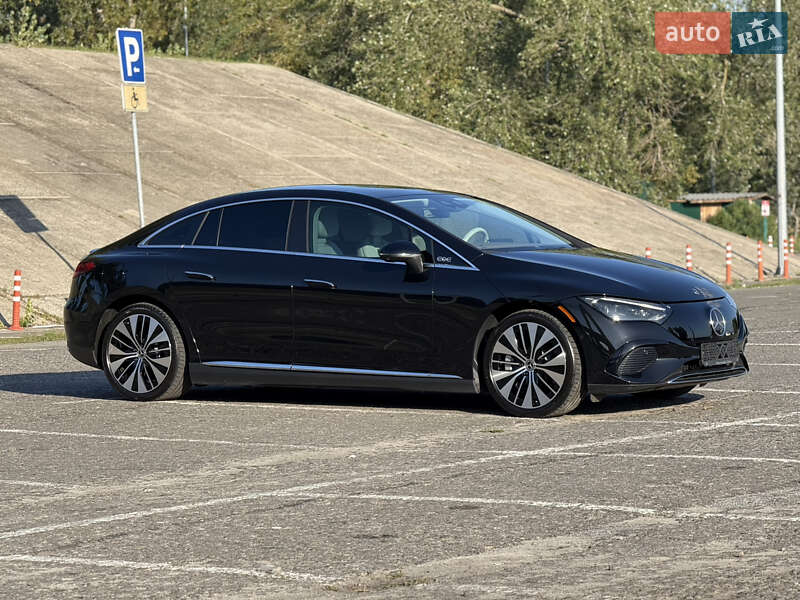 Седан Mercedes-Benz EQE 2022 в Києві