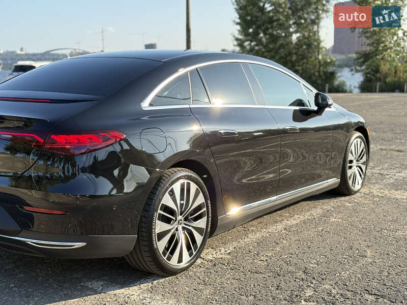 Седан Mercedes-Benz EQE 2022 в Києві