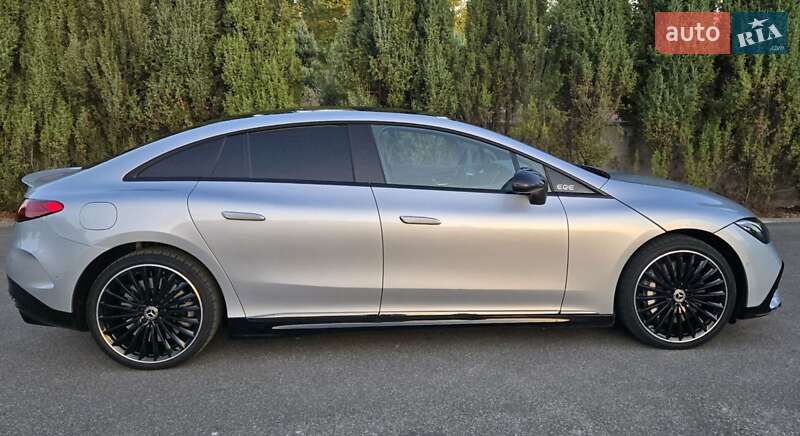 Седан Mercedes-Benz EQE 2023 в Киеве