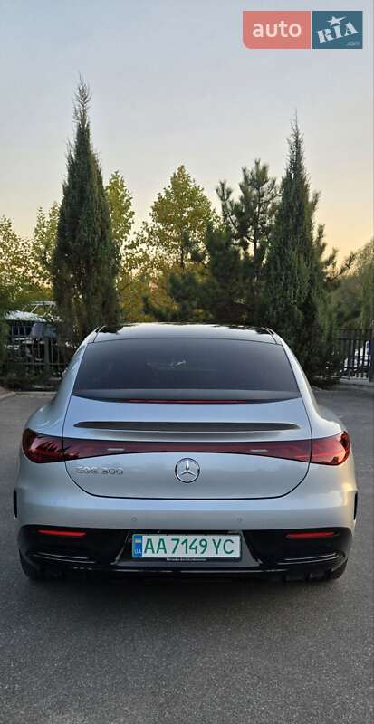 Седан Mercedes-Benz EQE 2023 в Киеве