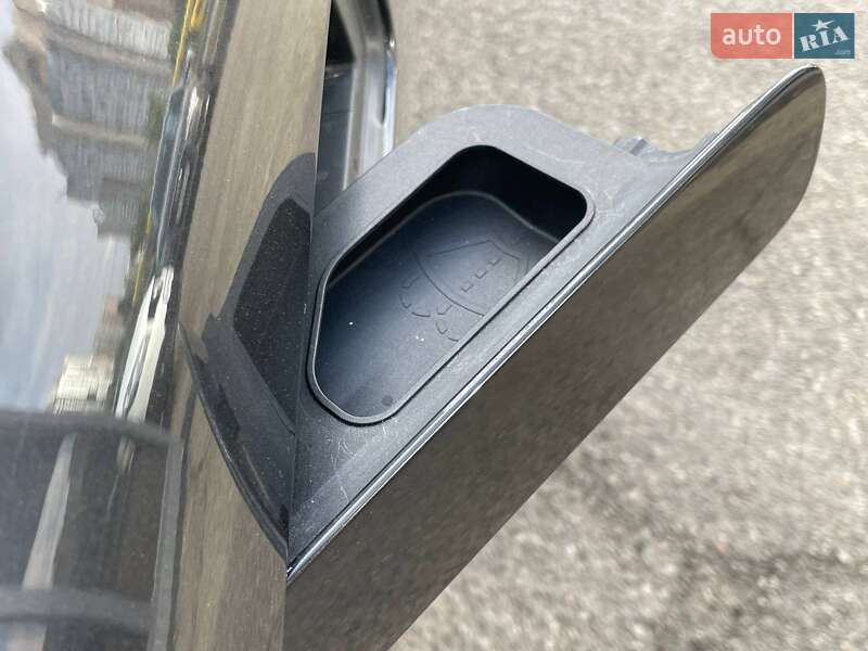 Седан Mercedes-Benz EQE 2022 в Киеве