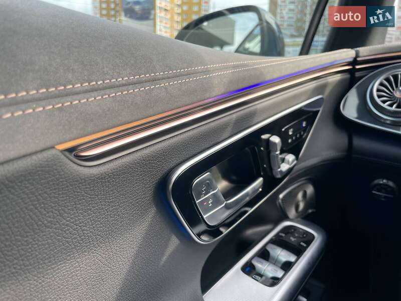 Седан Mercedes-Benz EQE 2022 в Киеве
