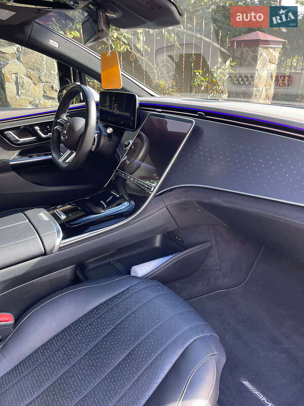 Седан Mercedes-Benz EQE 2023 в Львові