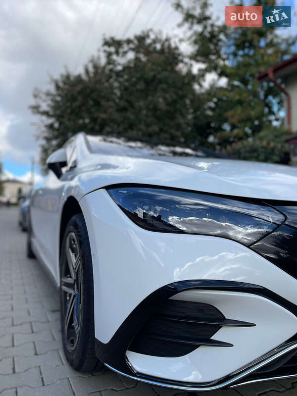 Седан Mercedes-Benz EQE 2023 в Львові