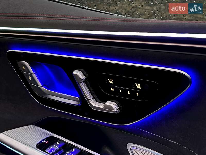 Седан Mercedes-Benz EQE 2023 в Киеве