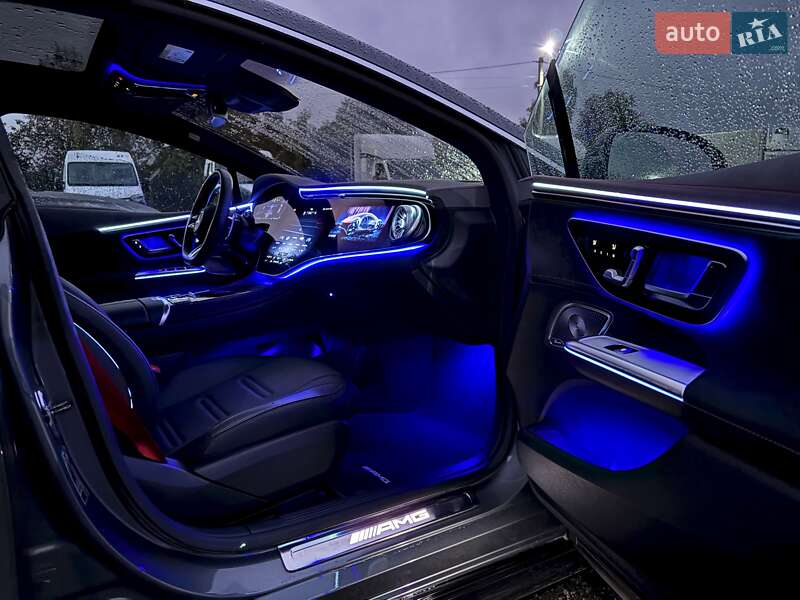 Седан Mercedes-Benz EQE 2023 в Киеве
