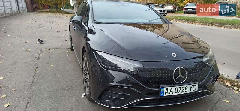 Седан Mercedes-Benz EQE 2022 в Києві