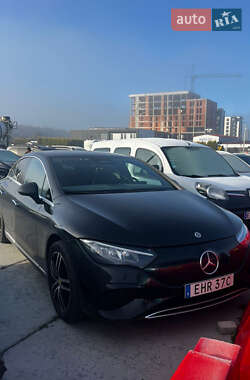 Седан Mercedes-Benz EQE 2022 в 
