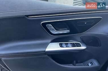 Седан Mercedes-Benz EQE 2022 в 