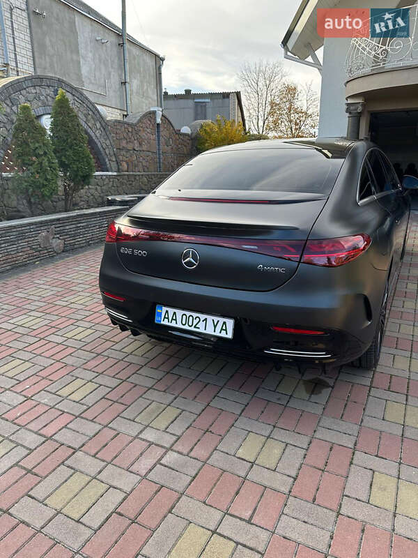 Седан Mercedes-Benz EQE 2023 в Киеве