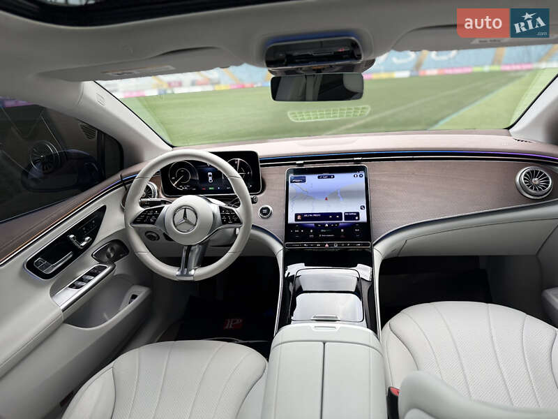 Седан Mercedes-Benz EQE 2022 в Одессе