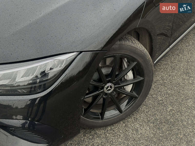 Седан Mercedes-Benz EQE 2023 в Киеве