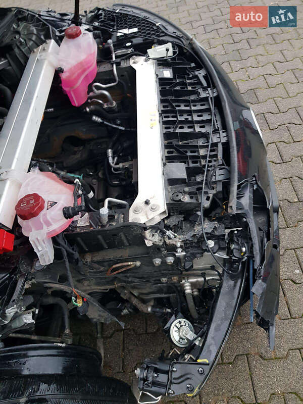 Седан Mercedes-Benz EQE 2023 в Львове