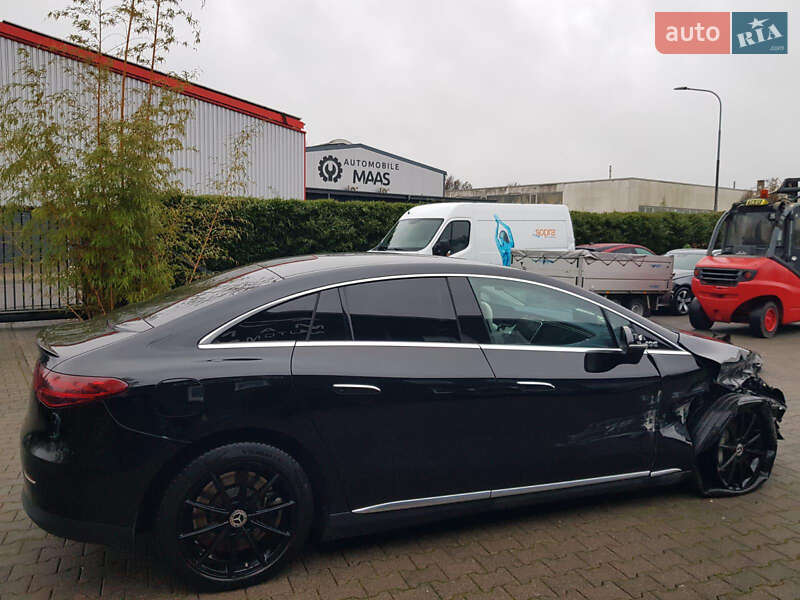 Седан Mercedes-Benz EQE 2023 в Львове