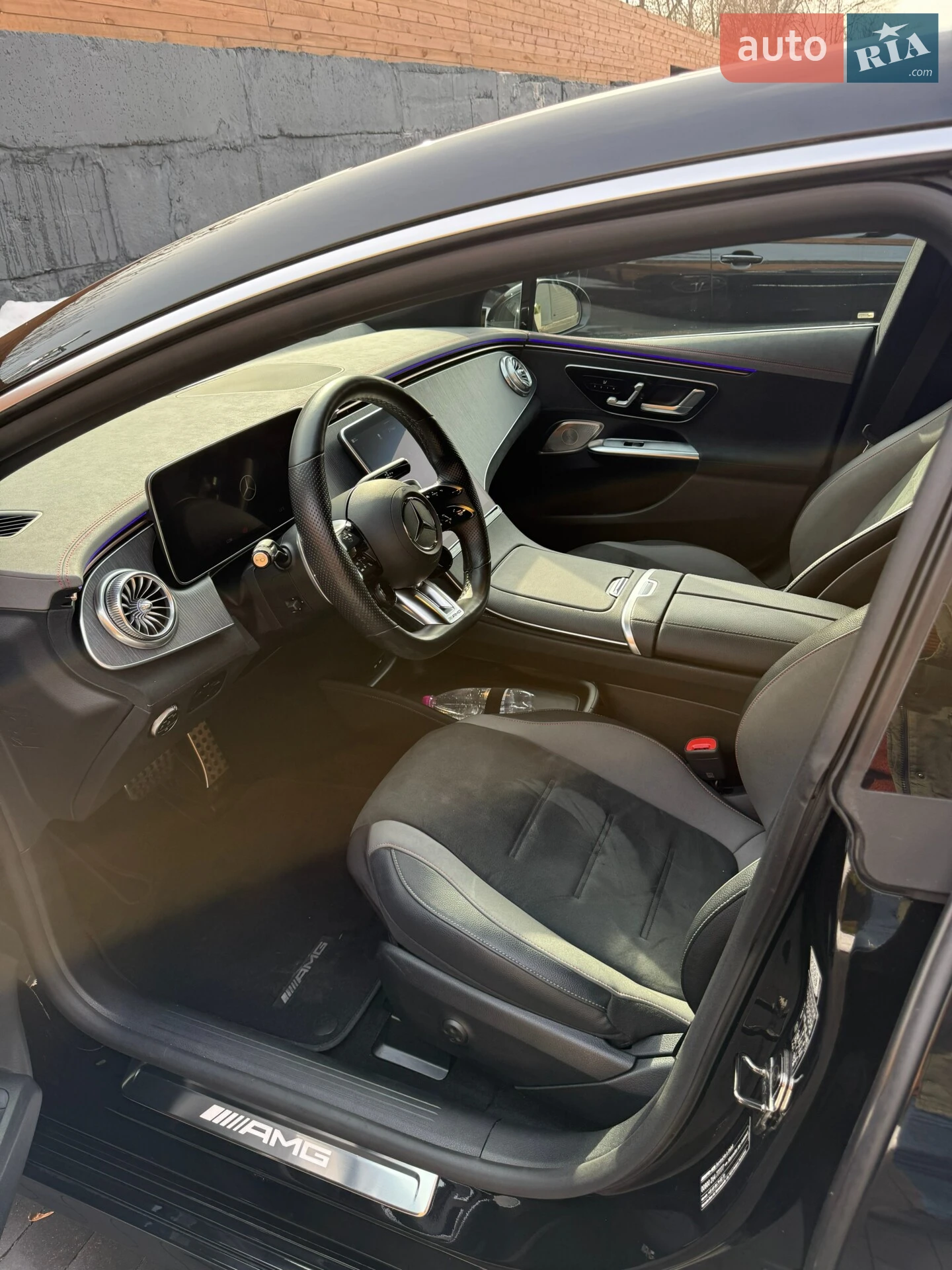 2022 Mercedes-Benz EQE - мініатюра 25
