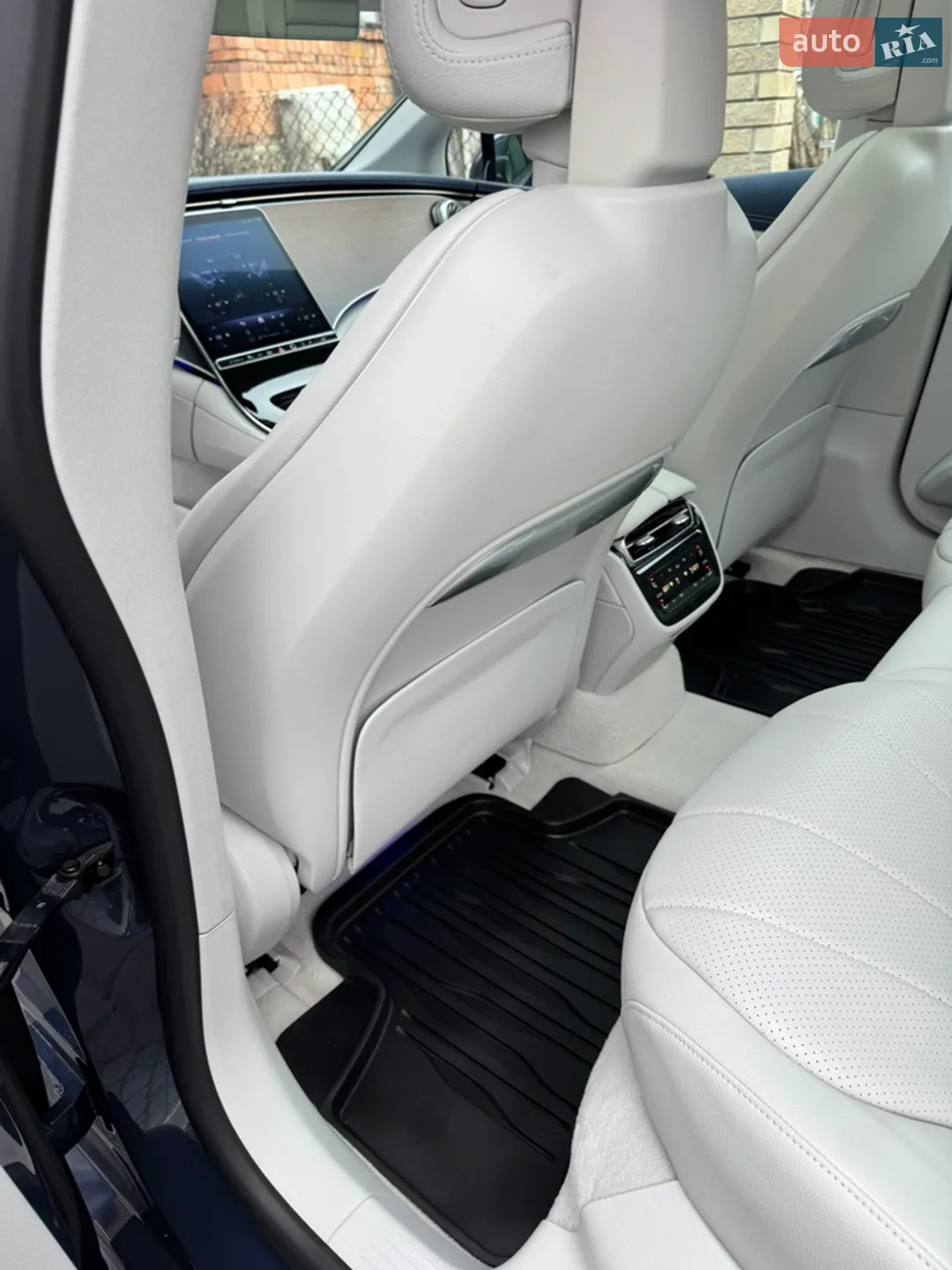 2024 Mercedes-Benz EQE - мініатюра 203