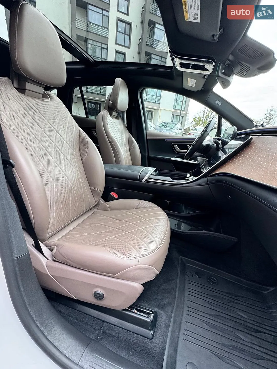 2023 Mercedes-Benz EQE - мініатюра 22