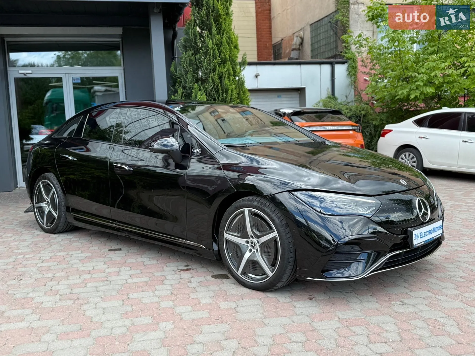 2022 Mercedes-Benz EQE - мініатюра 8