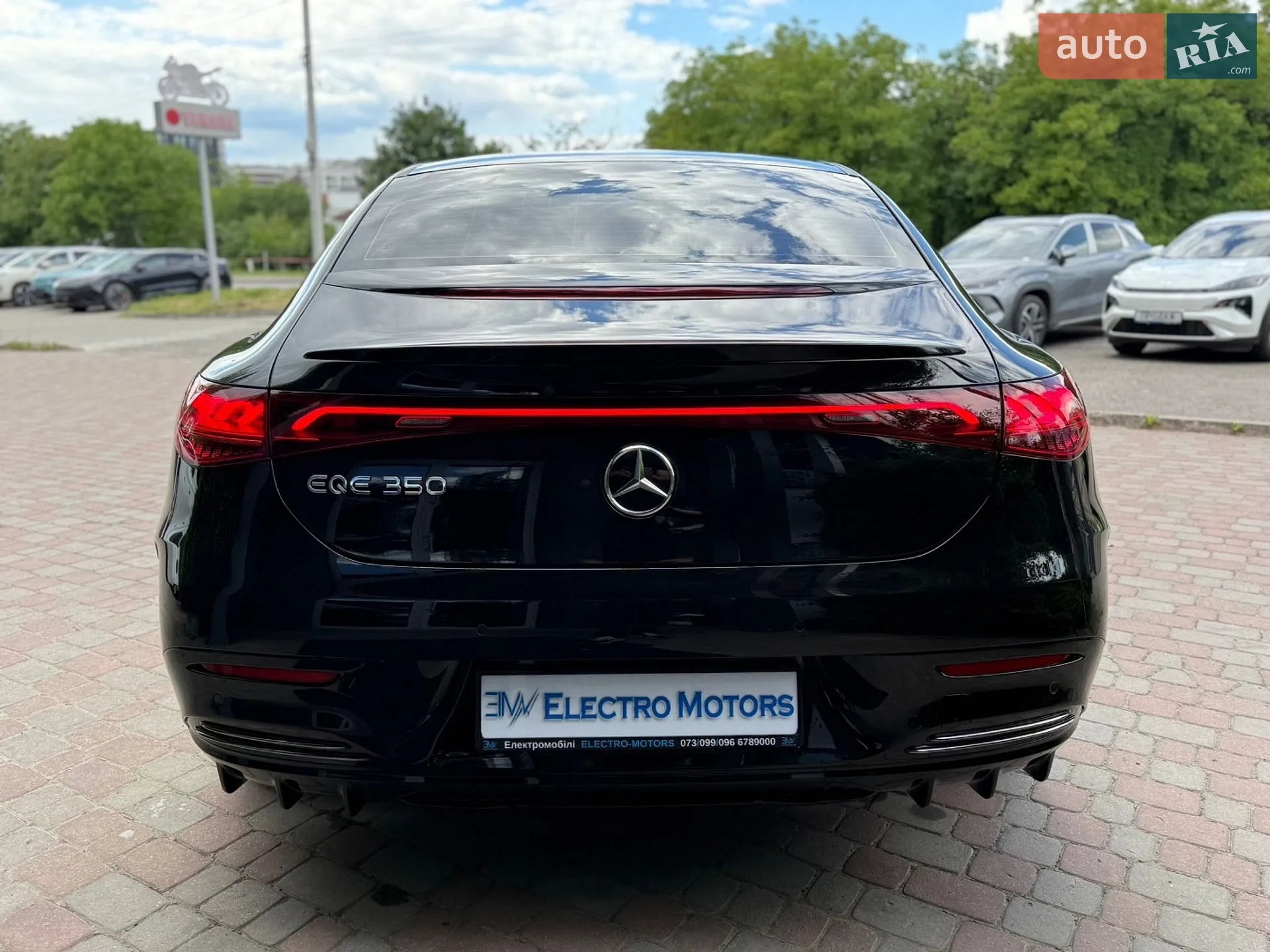 2022 Mercedes-Benz EQE - мініатюра 16