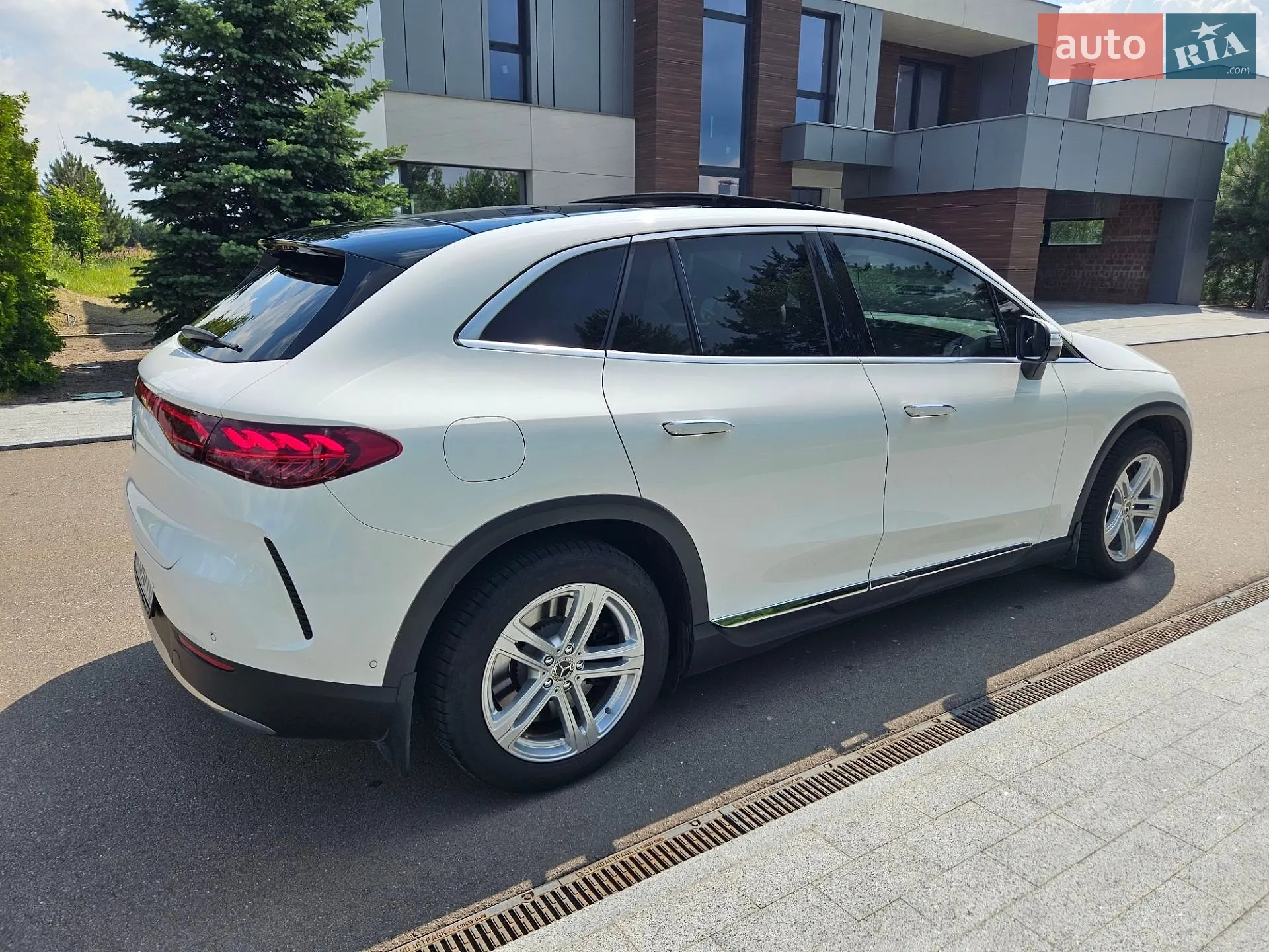 2023 Mercedes-Benz EQE - мініатюра 14