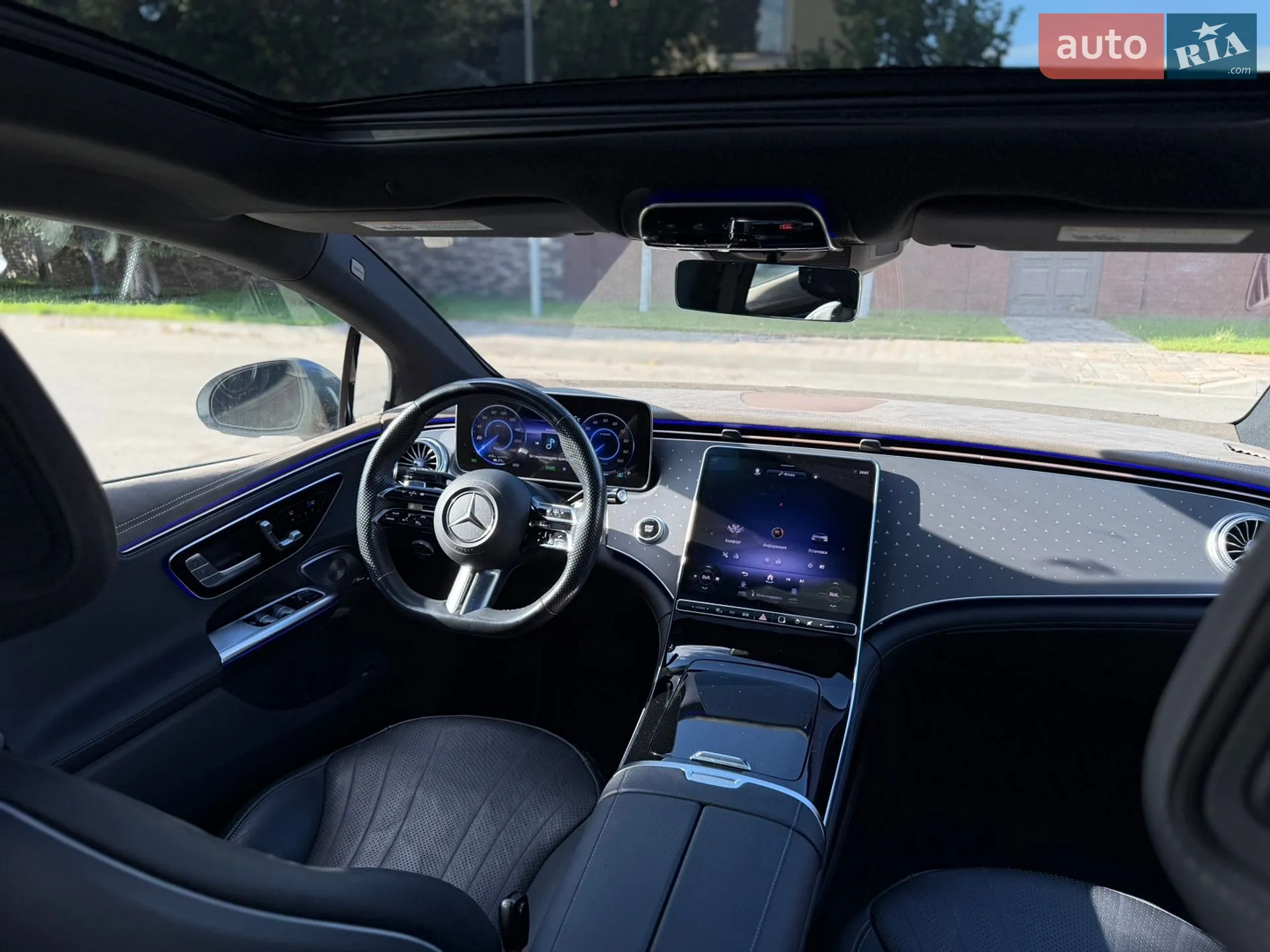 2022 Mercedes-Benz EQE - мініатюра 24
