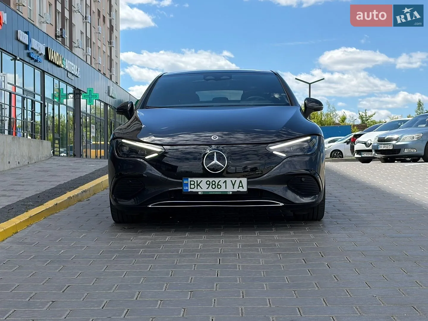2022 Mercedes-Benz EQE - мініатюра 17