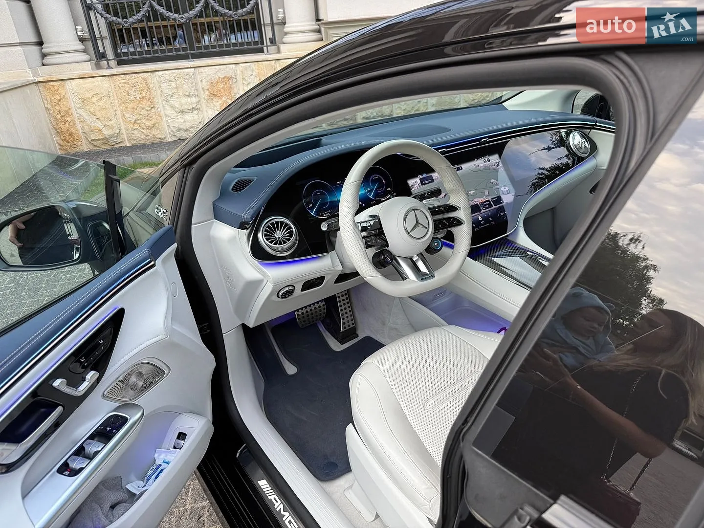 2022 Mercedes-Benz EQE - мініатюра 10