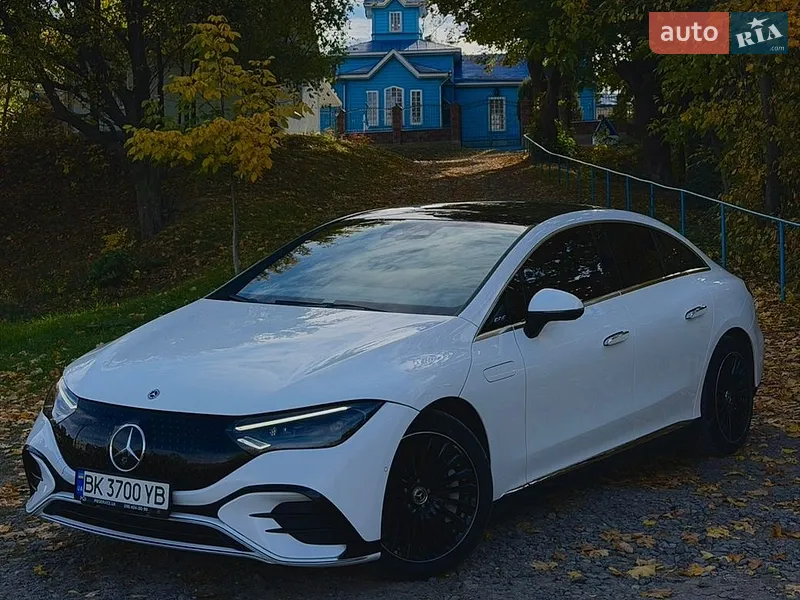 Mercedes-Benz EQE