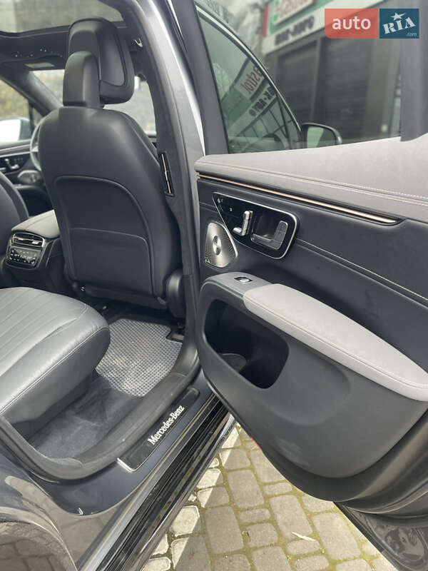 Седан Mercedes-Benz EQS SUV 2023 в Черновцах