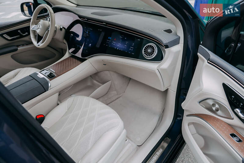 Позашляховик / Кросовер Mercedes-Benz EQS SUV 2022 в Києві