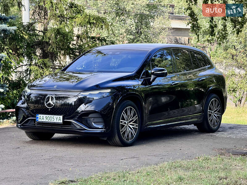 Mercedes-Benz EQS SUV 2023
