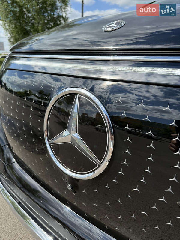 Внедорожник / Кроссовер Mercedes-Benz EQS SUV 2024 в Нововолынске
